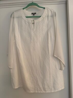 JM Collection White Tunic Top with Front Stud Detail